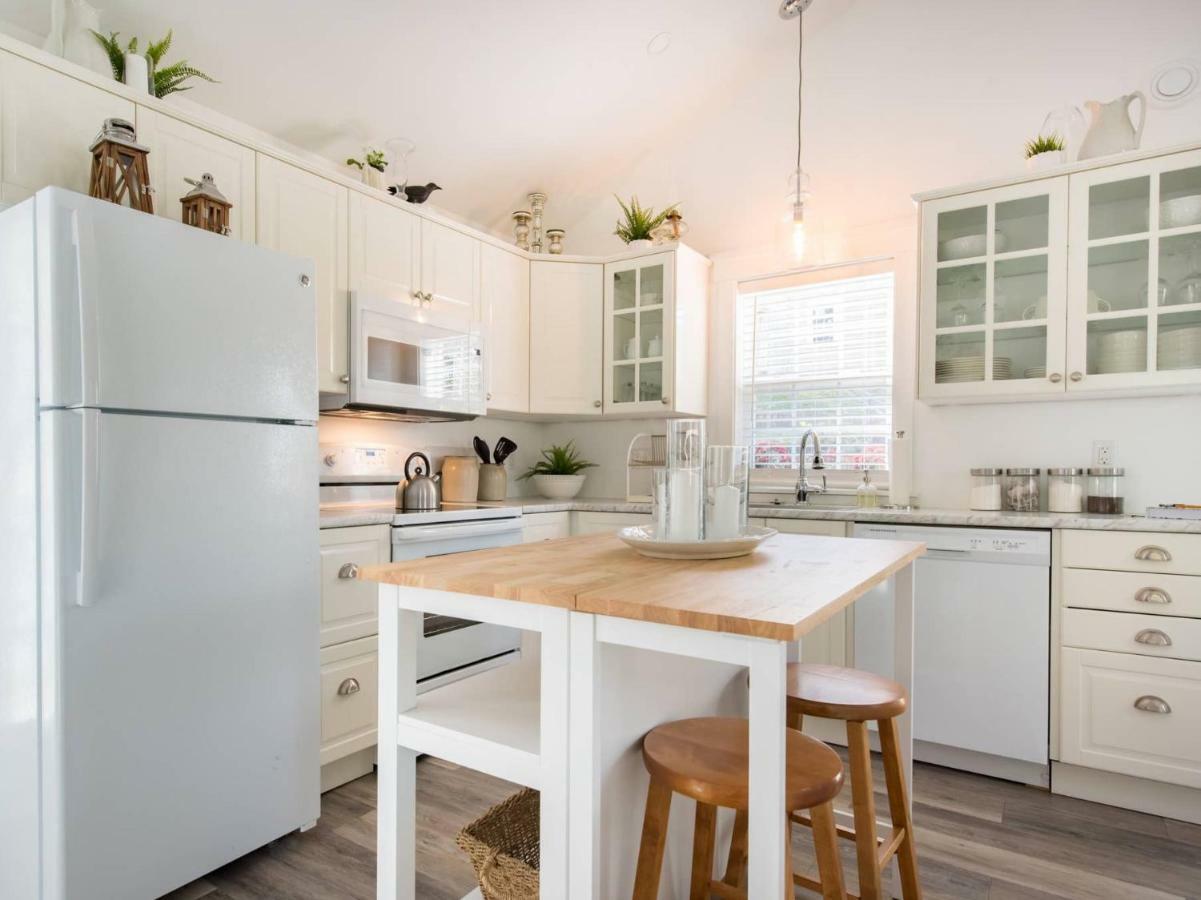 Mahone Bay Hide-Away Apartment Exterior foto